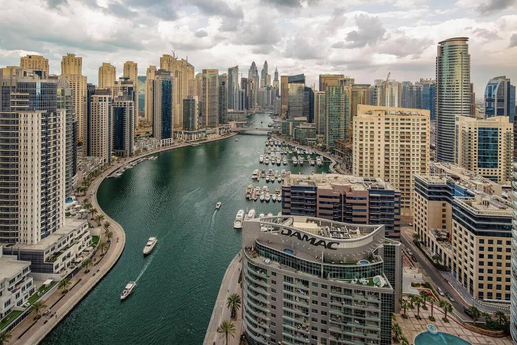 La Buena Vida Holiday Homes - Beach Front Very Spacious, Luxe And Modern 3 Bedroom With Full Kitchen In Jbr , 3 Min To The Jbr Beach Dubai Marina And Tram Station Exterior photo