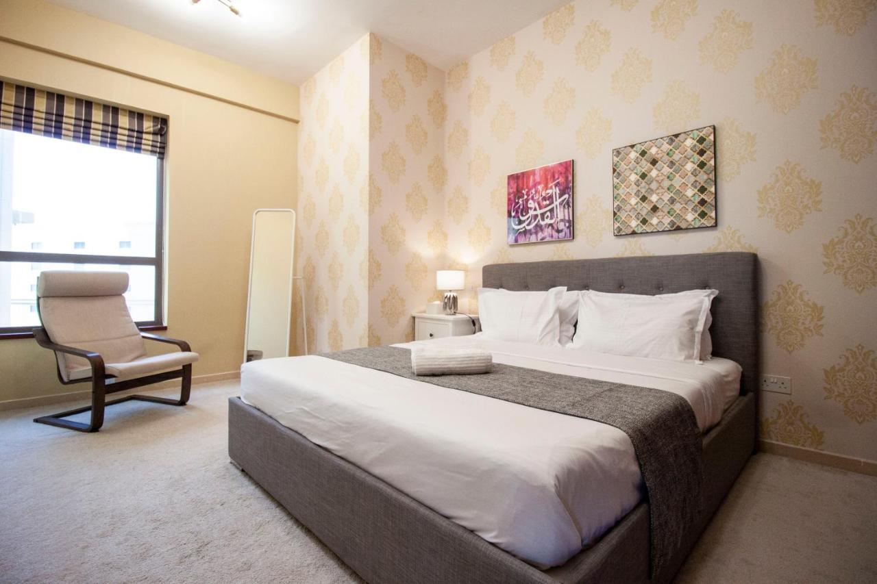 La Buena Vida Holiday Homes - Beach Front Very Spacious, Luxe And Modern 3 Bedroom With Full Kitchen In Jbr , 3 Min To The Jbr Beach Dubai Marina And Tram Station Exterior photo