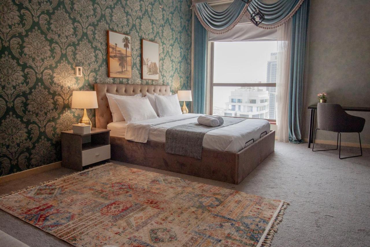 La Buena Vida Holiday Homes - Beach Front Very Spacious, Luxe And Modern 3 Bedroom With Full Kitchen In Jbr , 3 Min To The Jbr Beach Dubai Marina And Tram Station Exterior photo