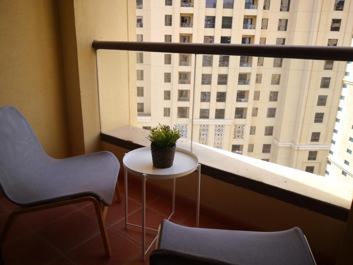 La Buena Vida Holiday Homes - Beach Front Very Spacious, Luxe And Modern 3 Bedroom With Full Kitchen In Jbr , 3 Min To The Jbr Beach Dubai Marina And Tram Station Exterior photo